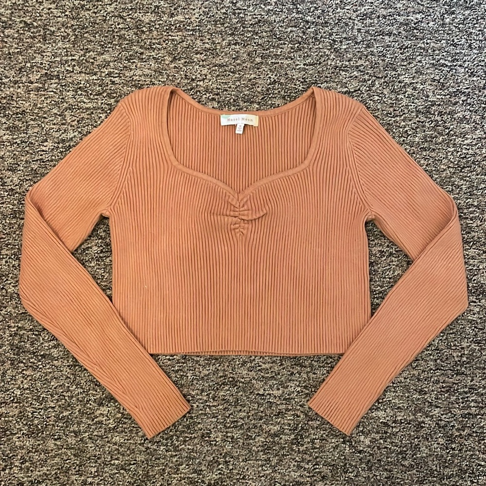 Brown sweetheart neckline sweater 🧸